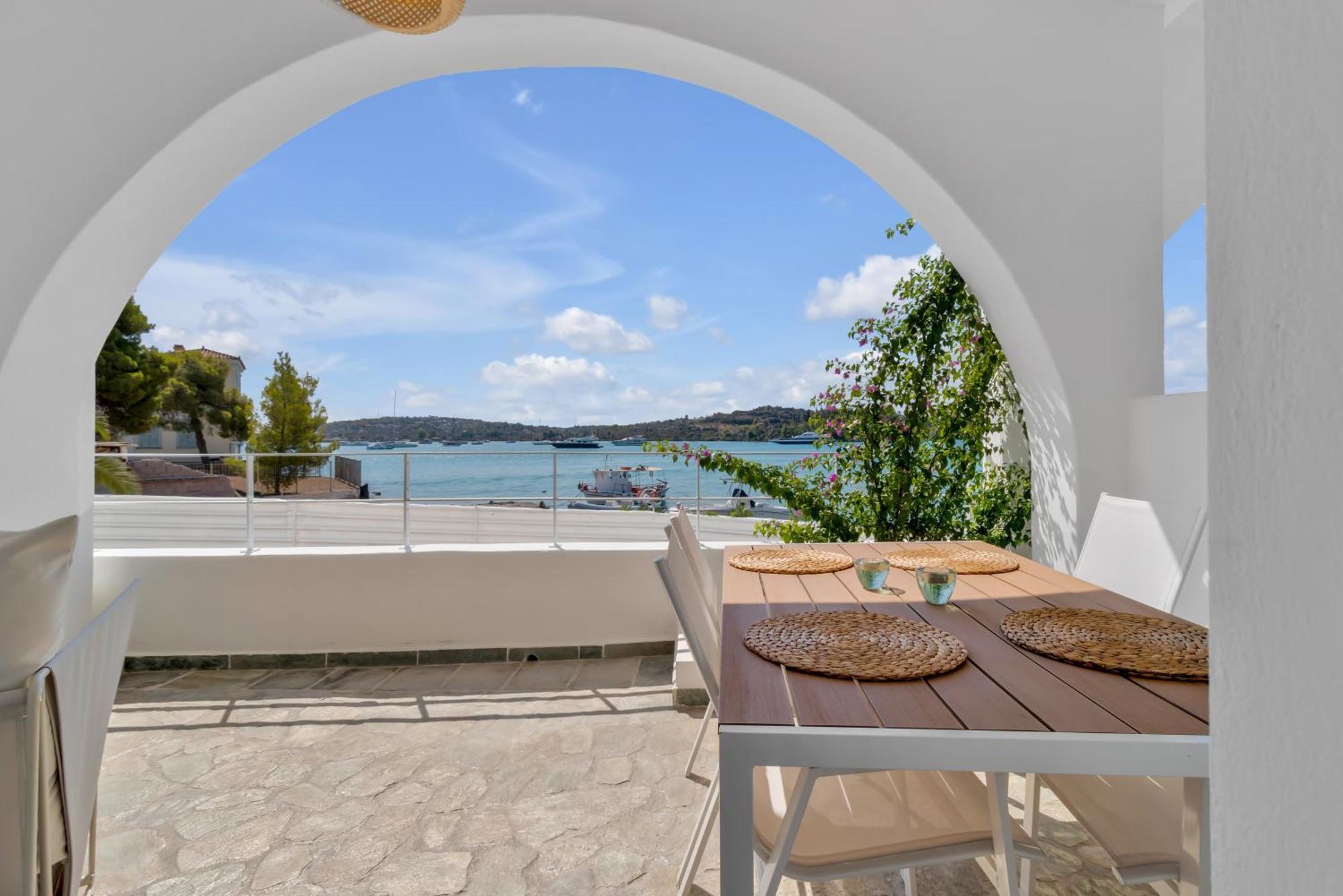 Kavouraki Apartment & Studio Porto Heli Bagian luar foto