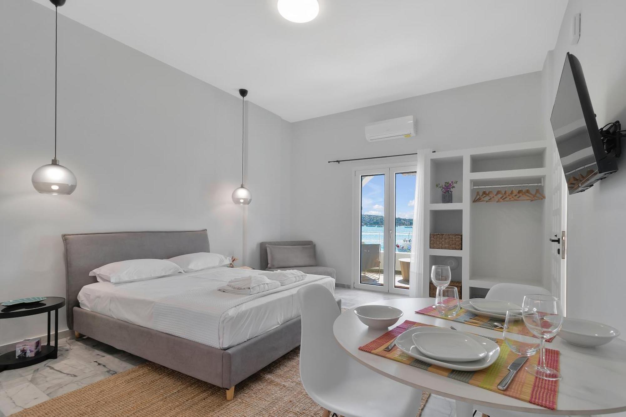 Kavouraki Apartment & Studio Porto Heli Bagian luar foto