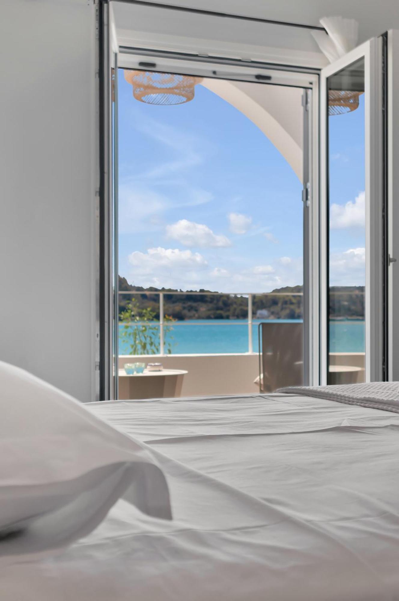 Kavouraki Apartment & Studio Porto Heli Bagian luar foto
