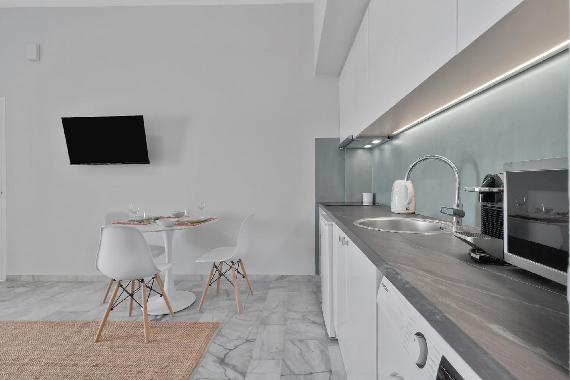 Kavouraki Apartment & Studio Porto Heli Bagian luar foto