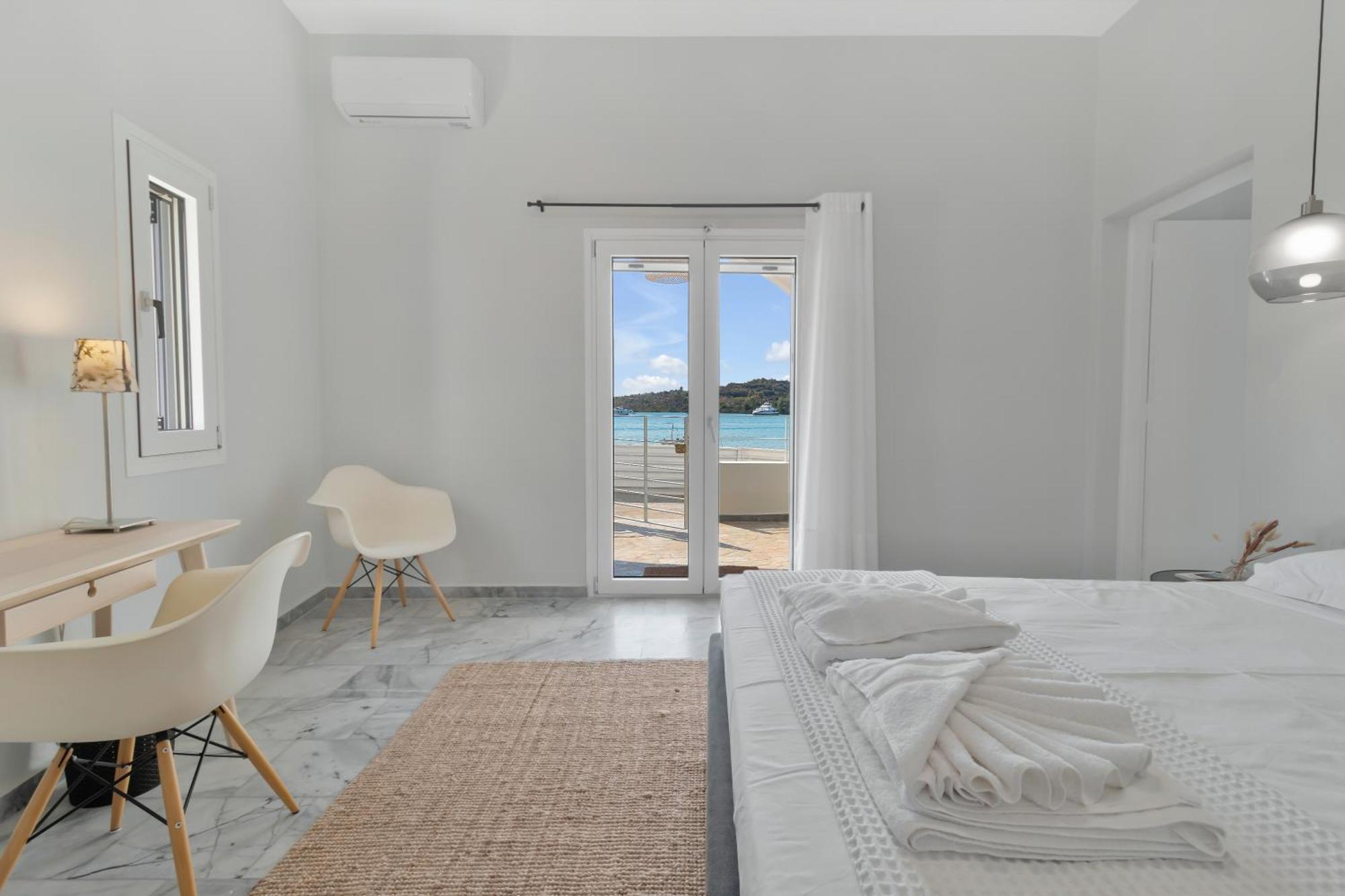 Kavouraki Apartment & Studio Porto Heli Bagian luar foto