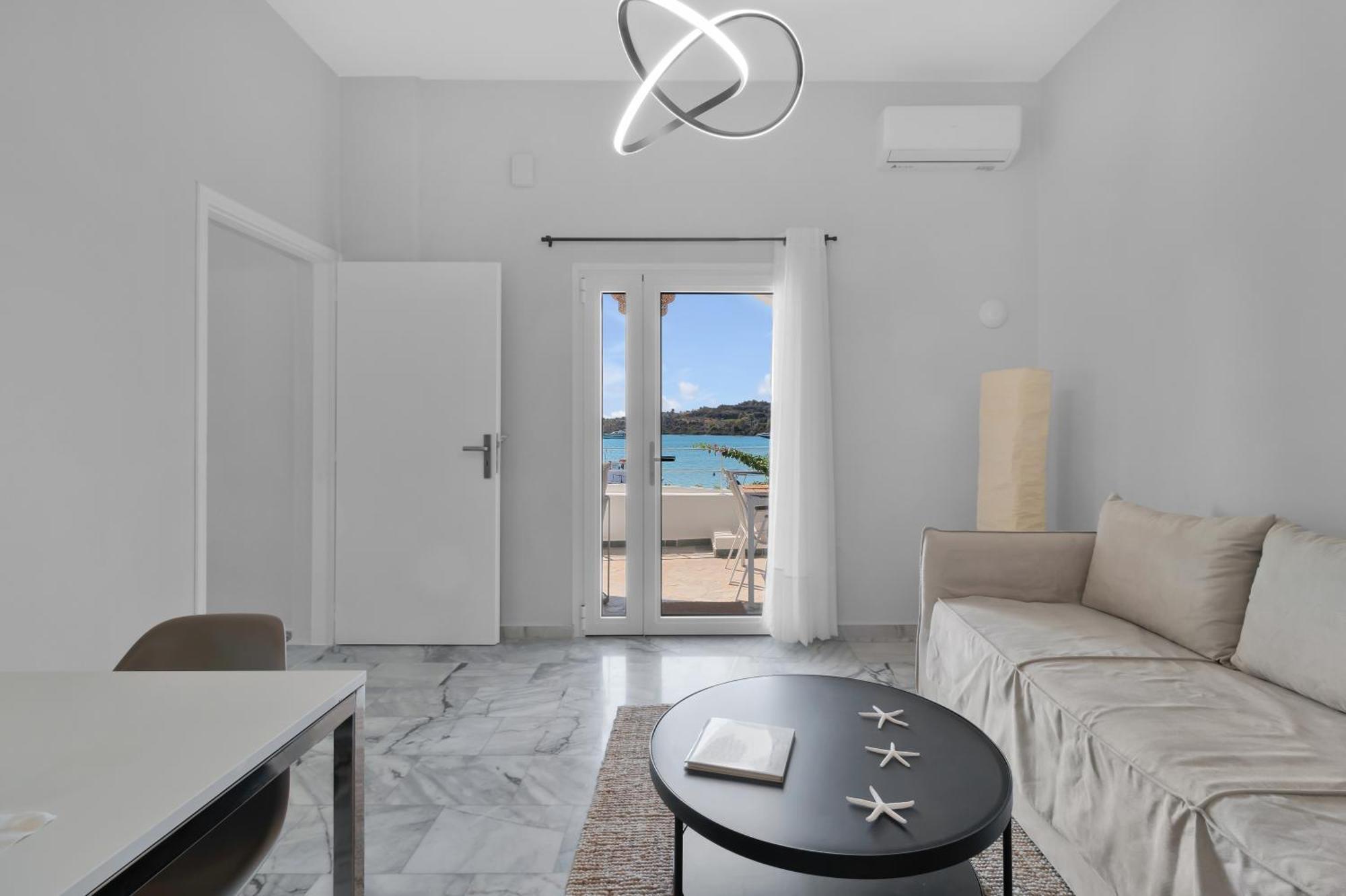 Kavouraki Apartment & Studio Porto Heli Bagian luar foto